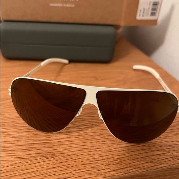 MYKITA NO1-SUN-ELLIOT-OFF-WHITE Sunglasses Sun Glasses 029 OFF Authentic New 68m - Picture 3 of 5